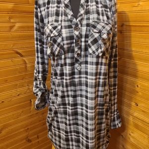 no comment long flannel shirt sz.l
